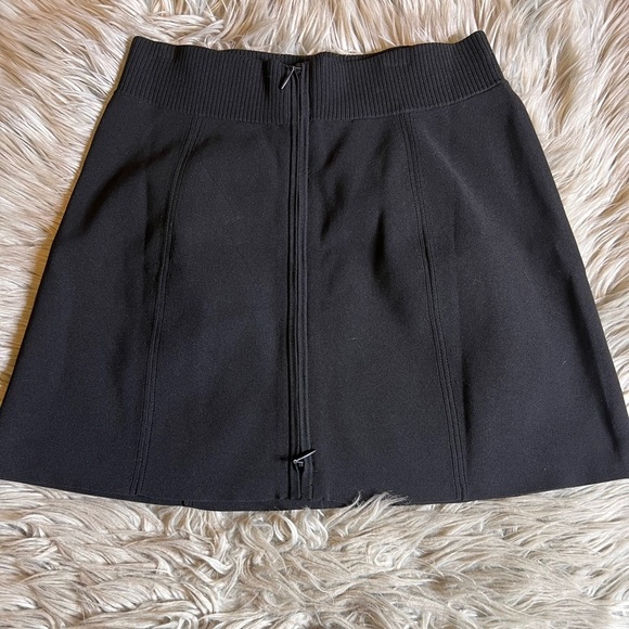 NwOT lululemon ribbed knit mini skirt - Picture 3 of 5